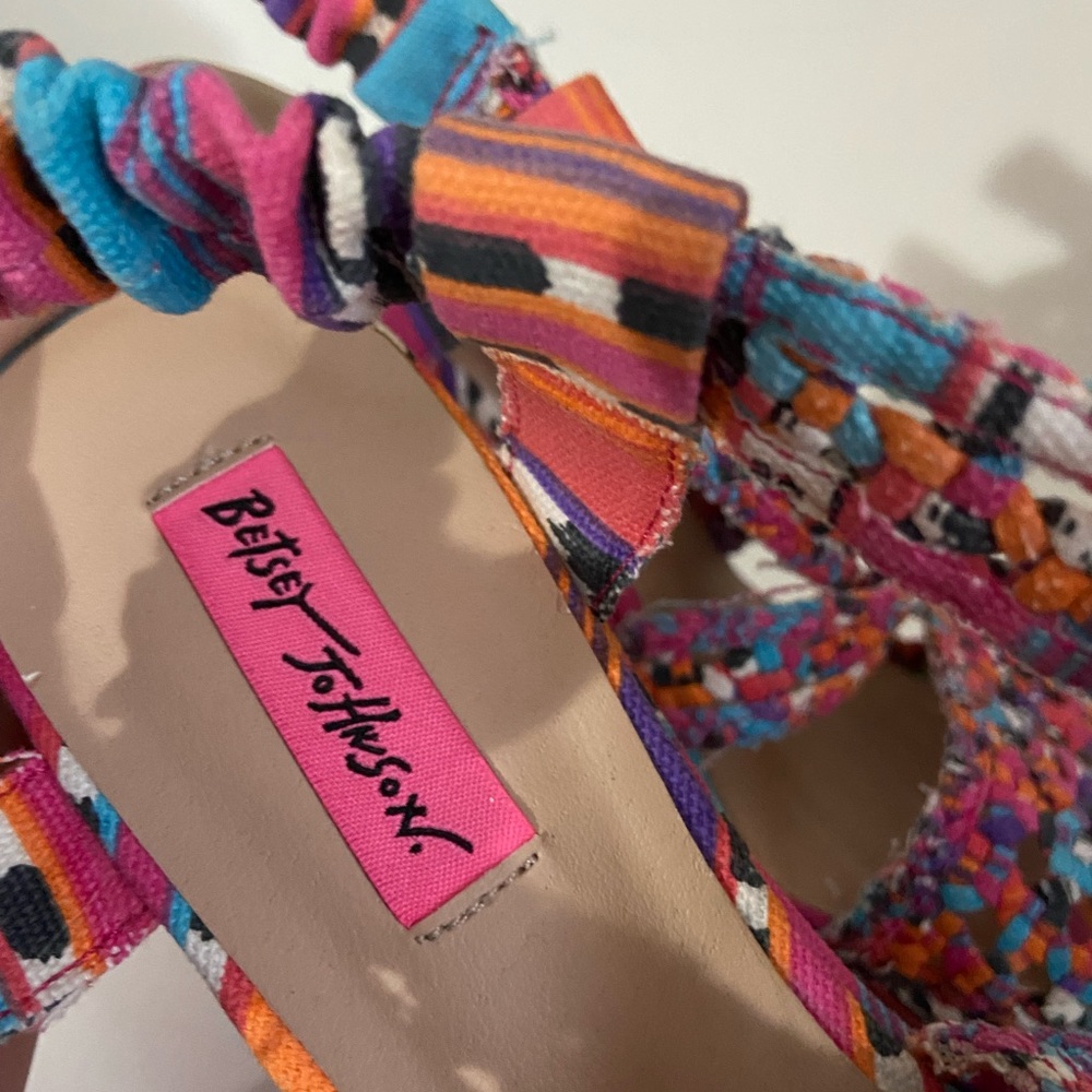 Betsey Johnson busta espadrille wedge heel sandals colorful 10 - Picture 11 of 11